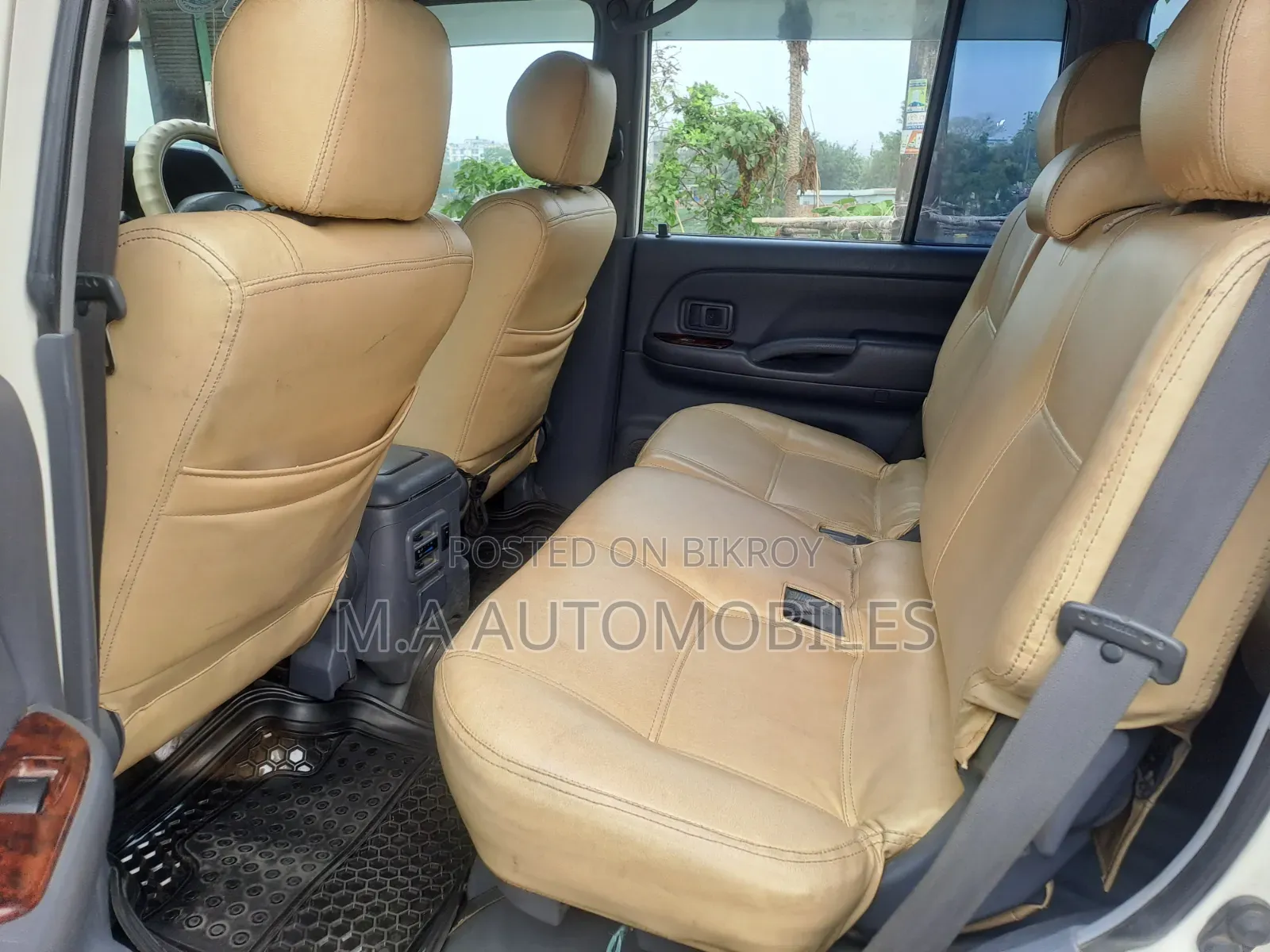 Toyota Land Cruiser Cygnus 4.7 2000 White