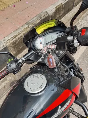Bajaj Pulsar 150 2023 Black