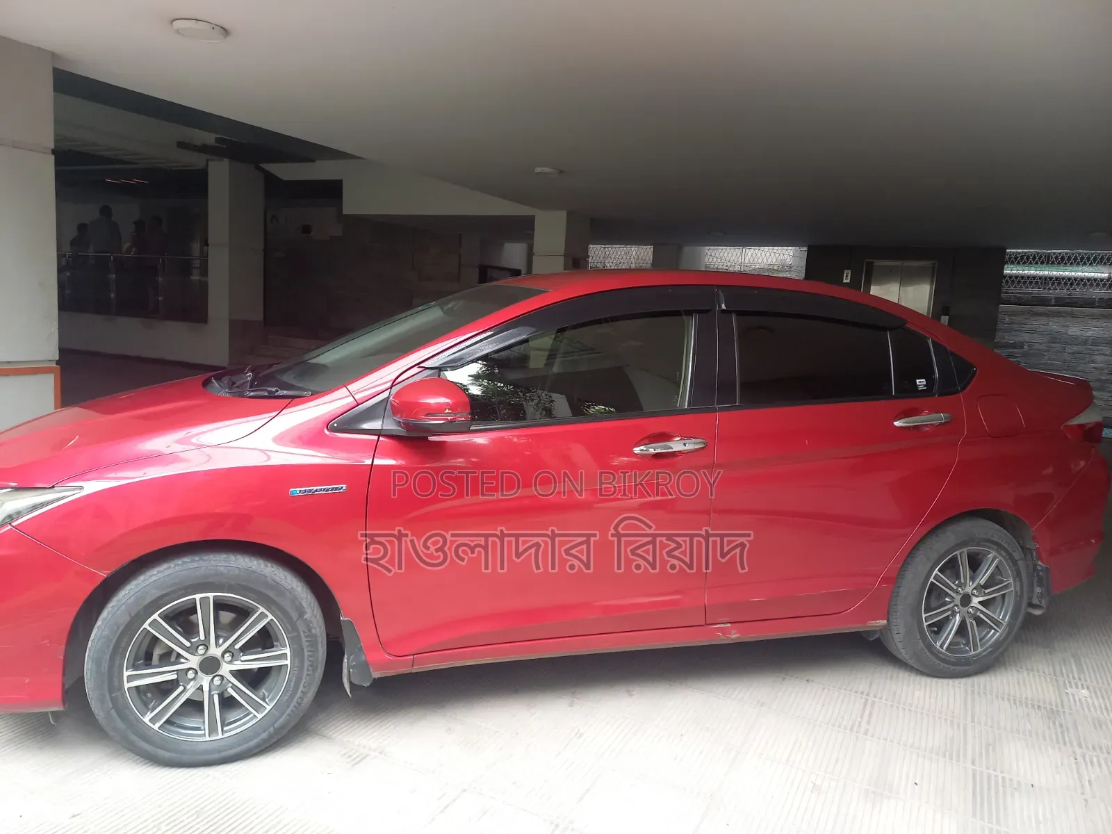 Honda Grace 1.5 Hybrid AWD 2017 Red