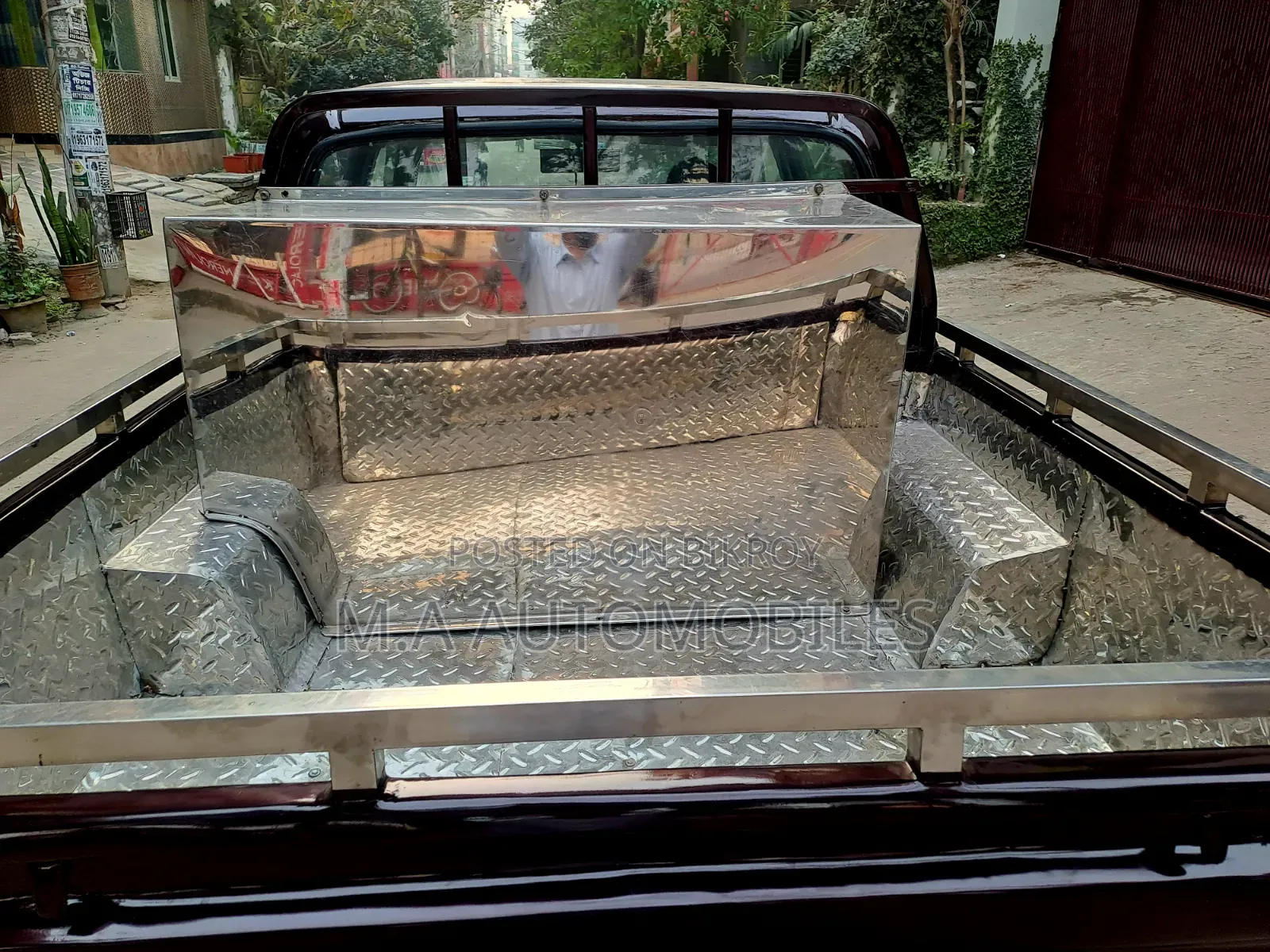 Toyota Hilux 2004 Red