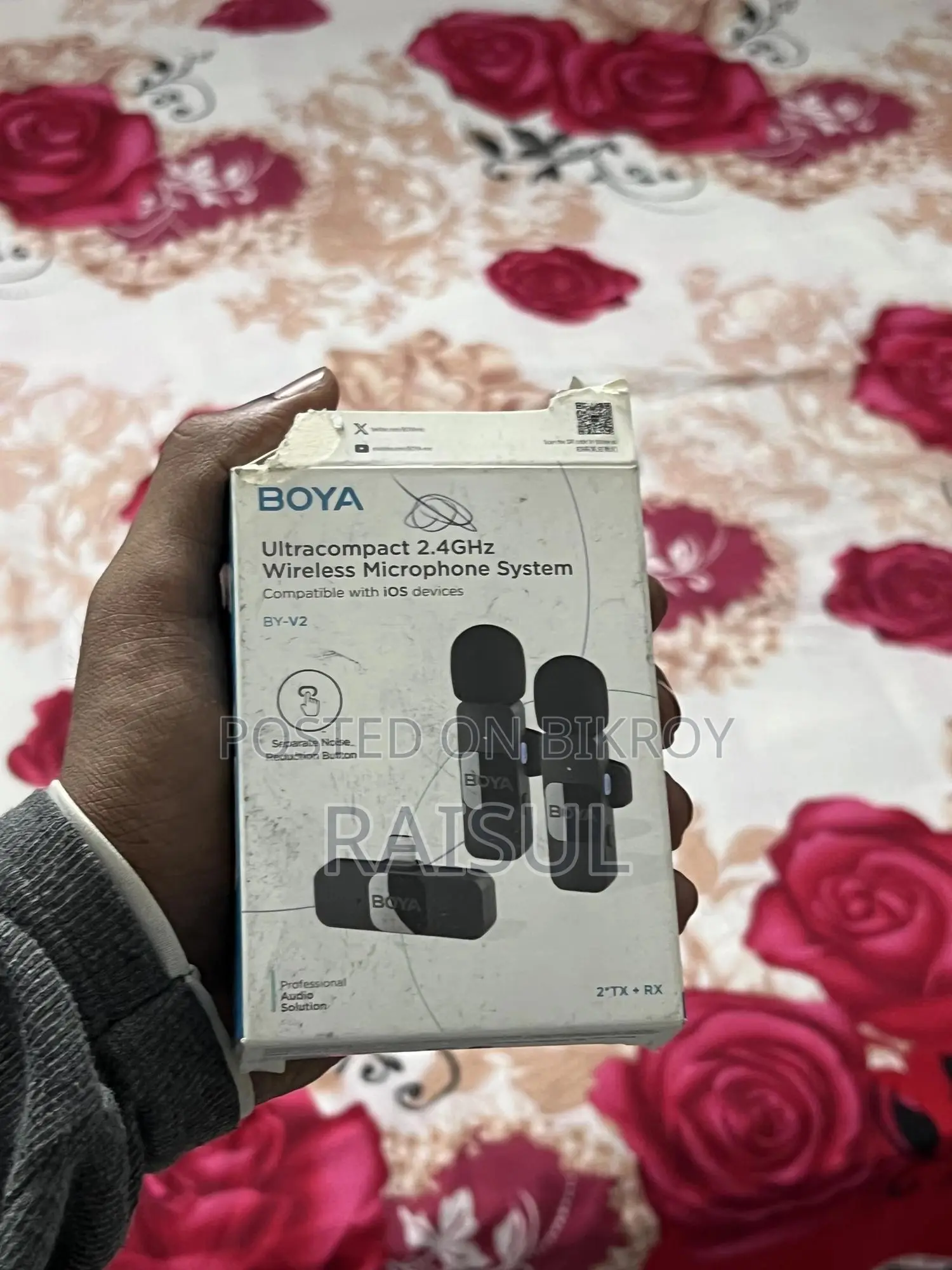 Boya Ultracompact 2.4GHz Wireless Microphone System BY-V2