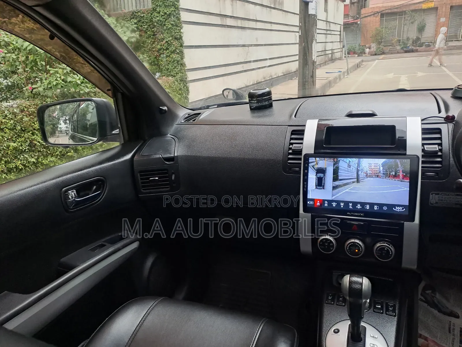 Nissan X-Trail 2012 Black