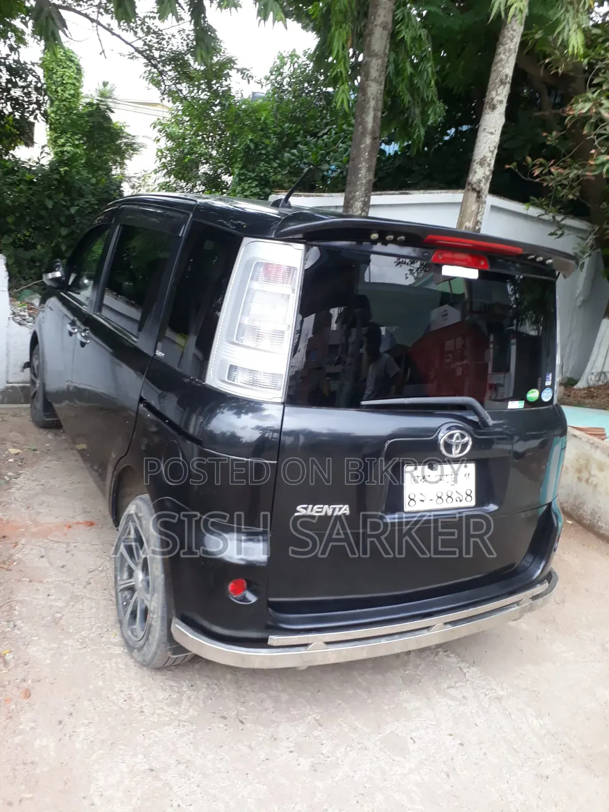 Toyota Sienta 1.5 FWD 2013 Black