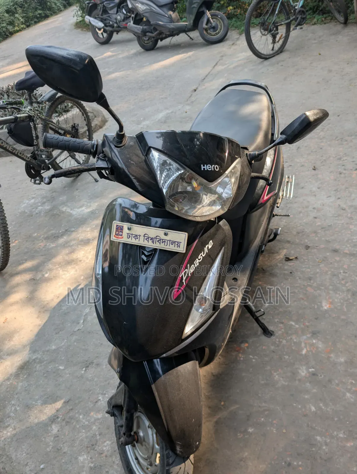 হিরো প্লেজার ২০১৭ কালো