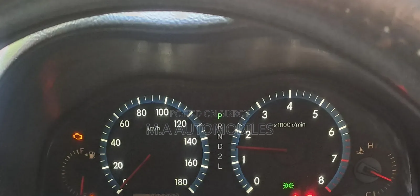 টয়োটা অ্যালিয়ন ২০০৪ সাদা