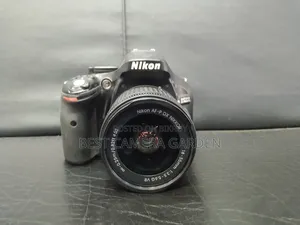 Nikon D5200 With 18-55mm Kit Lens – Full Fresh Condition!