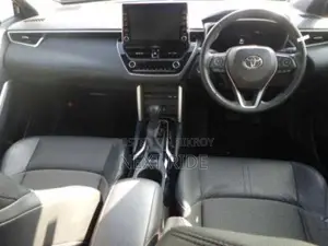 Toyota Corolla Cross 1.8 Hybrid FWD 2022 Black