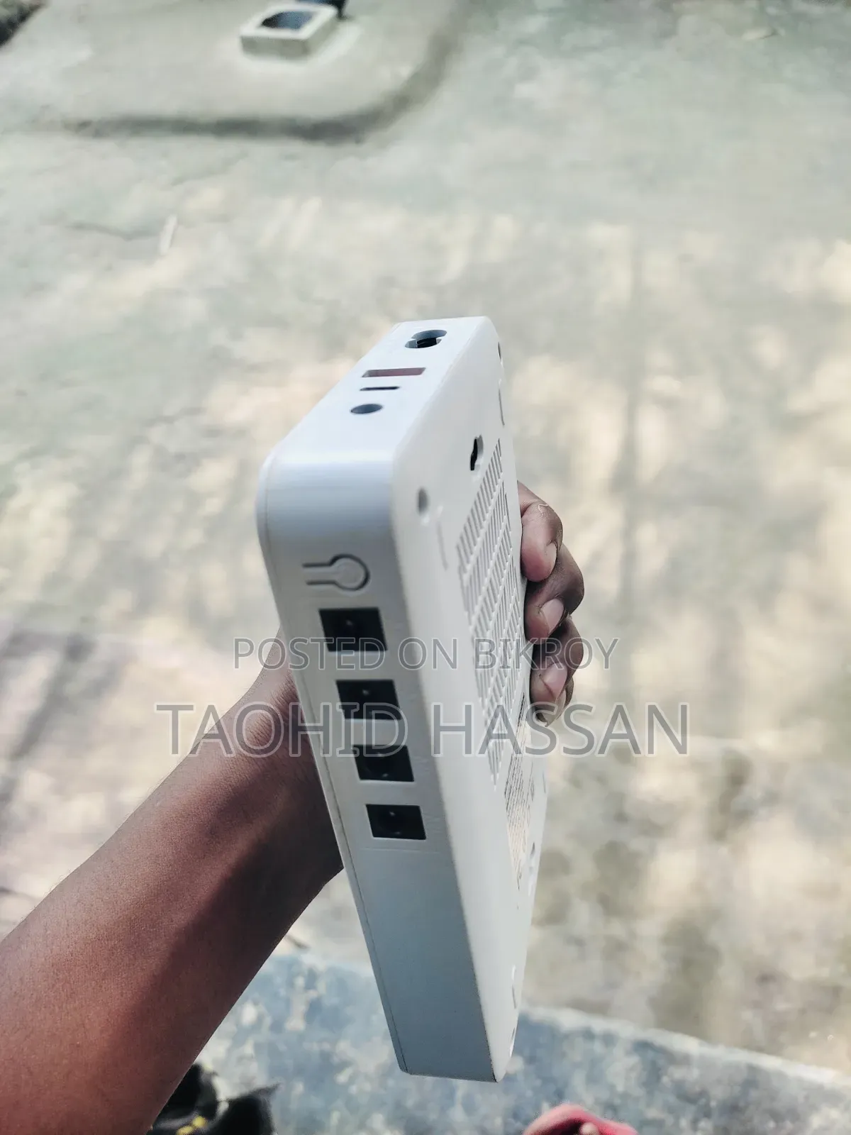 Solitine 702 Mini UPS 12000mah