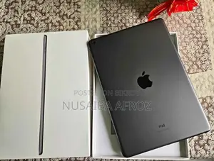 Apple iPad 10.2 (2021) 64 GB Black