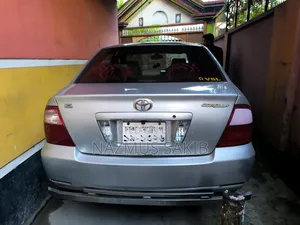 Toyota Corolla Sedan 2004 Silver
