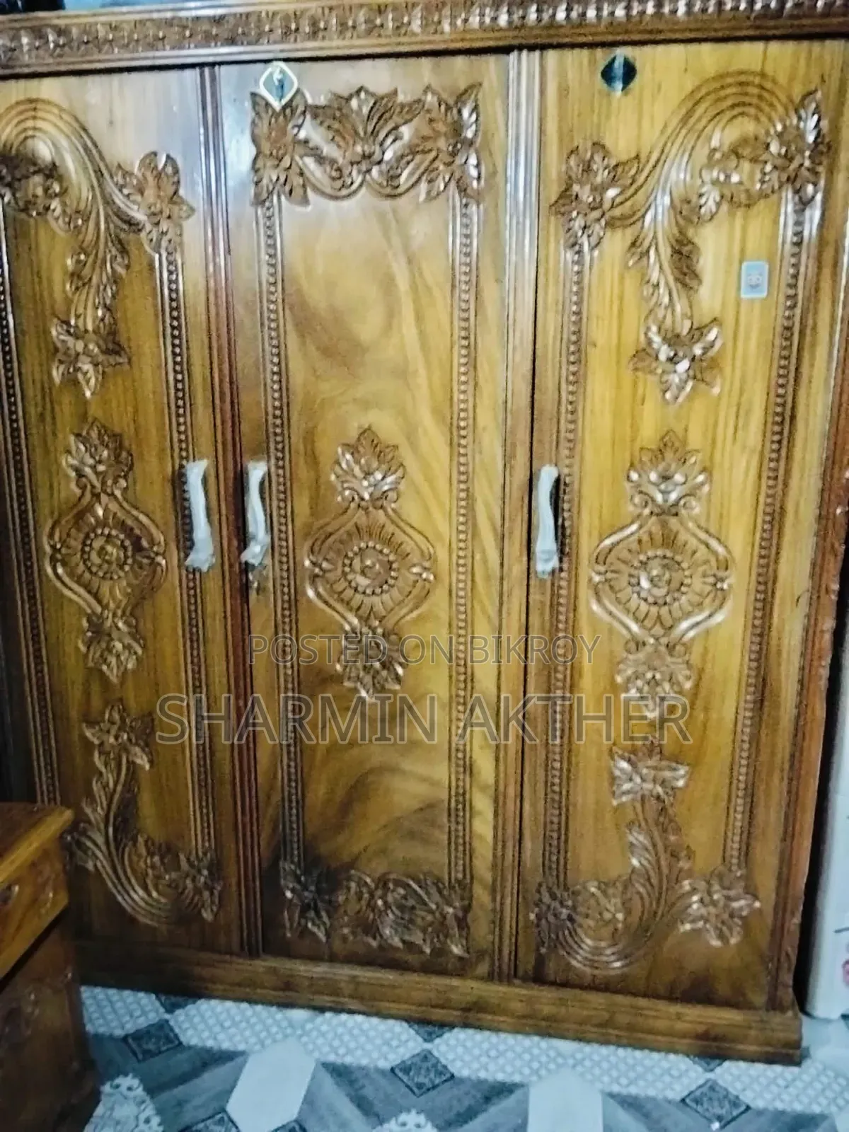 Korai Wood 3-Drawer Almirah for Sale