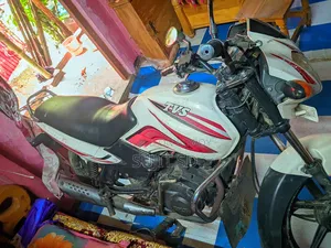 TVS Metro 2014 White