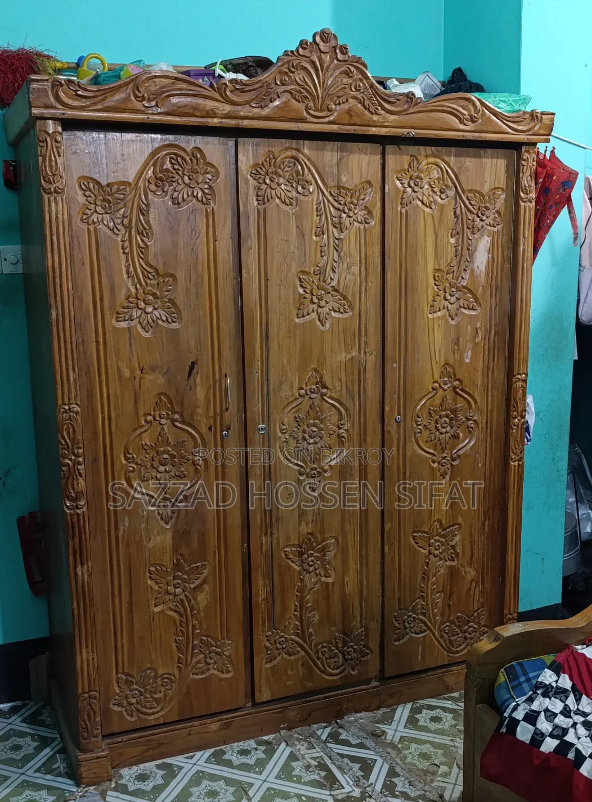 Solid Teak Wood Almirah