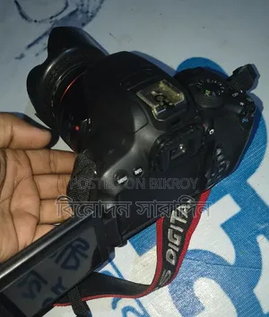 DSLR Camera