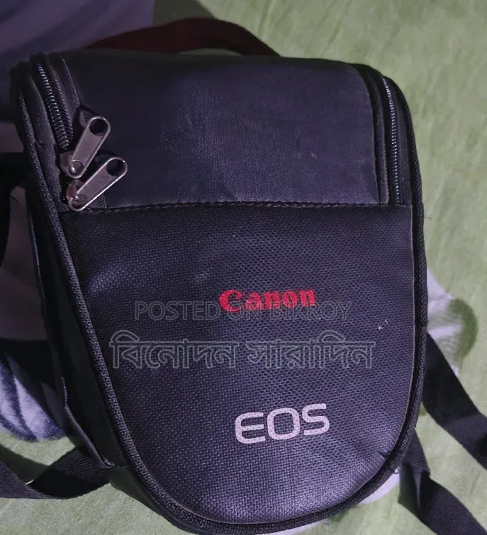 DSLR Camera