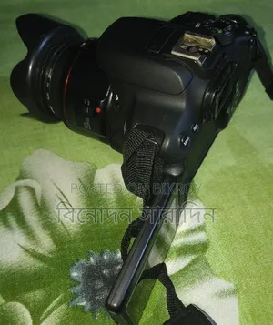 DSLR Camera