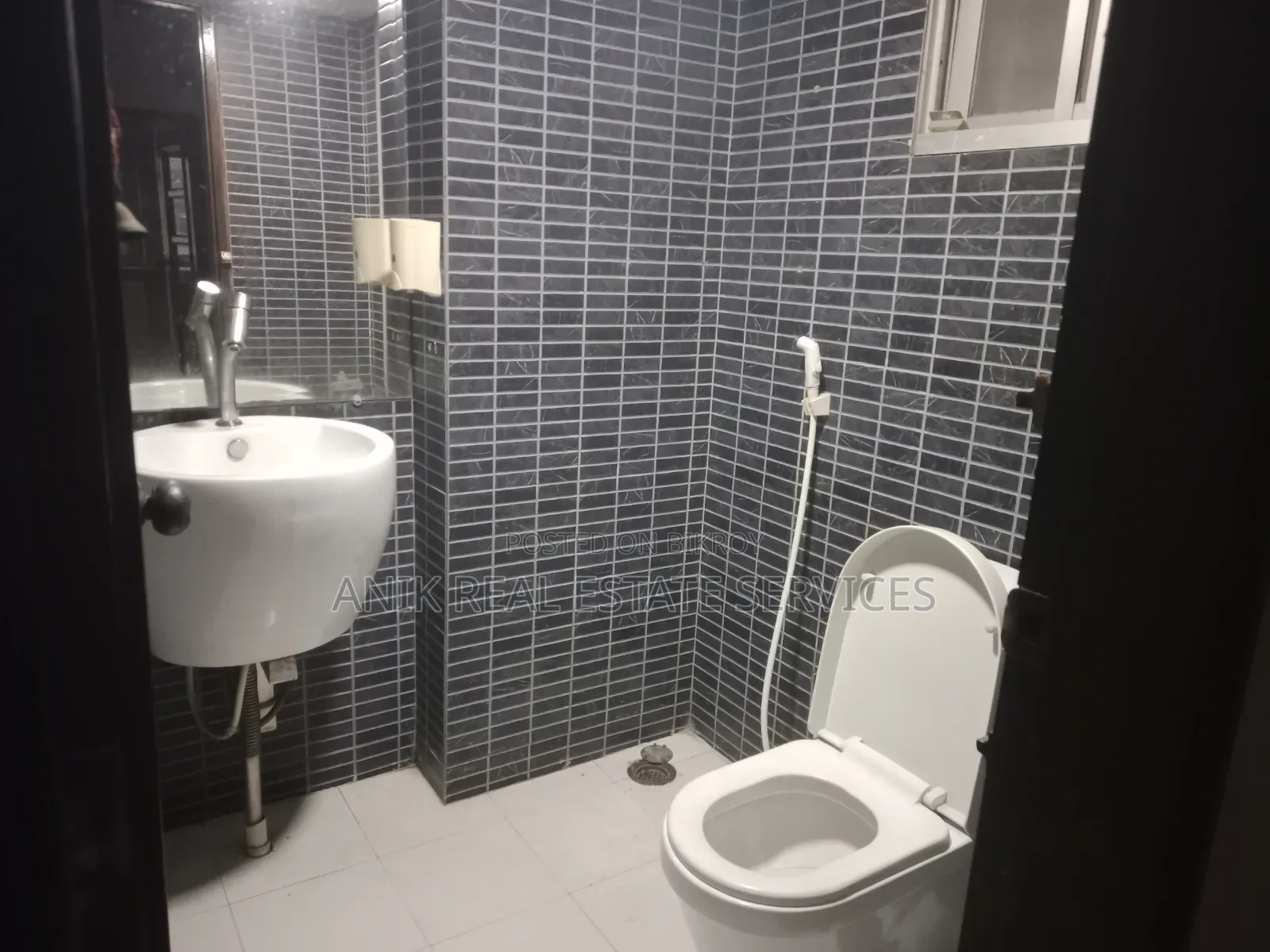 3-bedroom Apartment in Anik Real Estate, Gulshan for rent