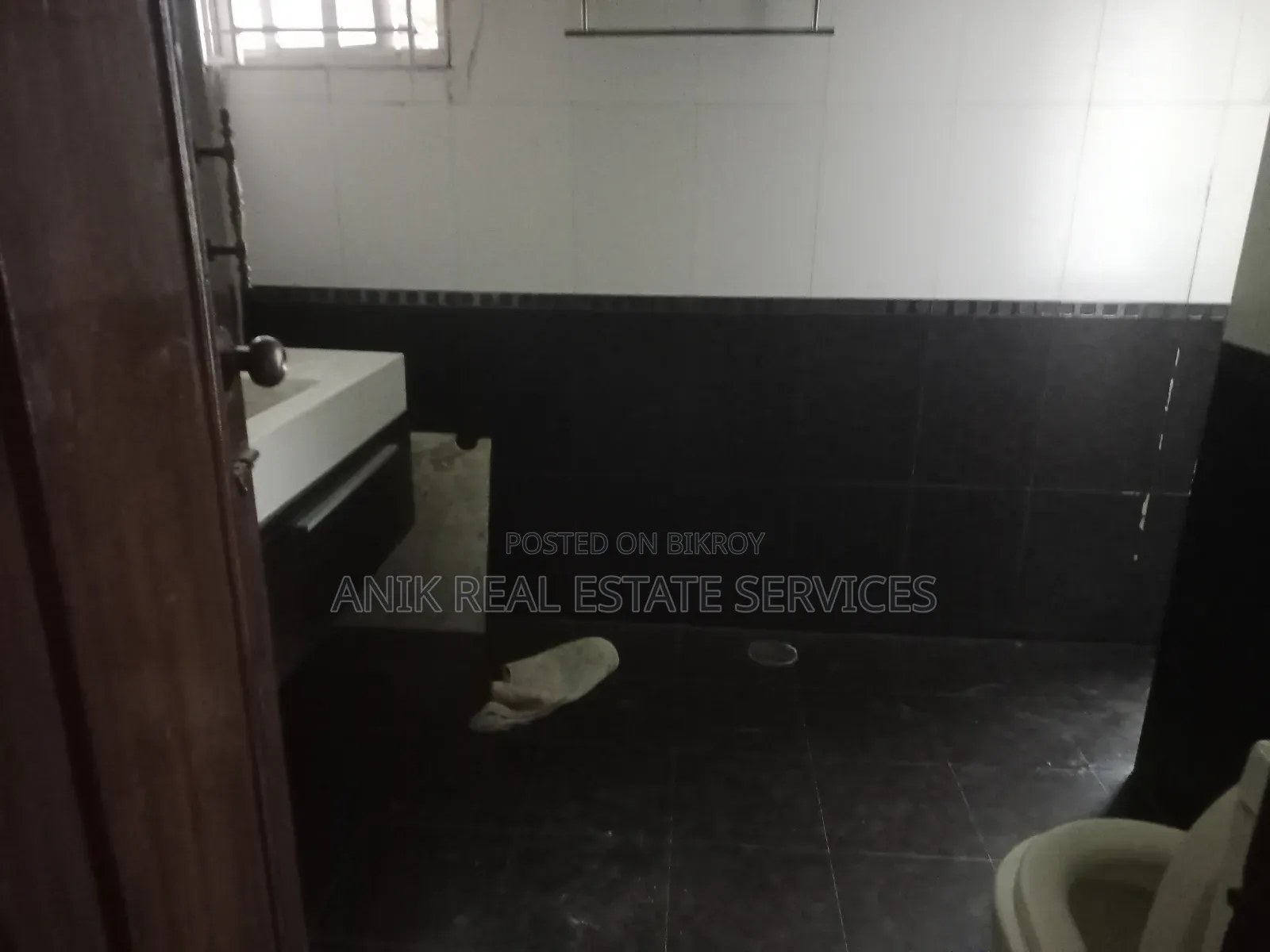 3-bedroom Apartment in Anik Real Estate, Gulshan for rent