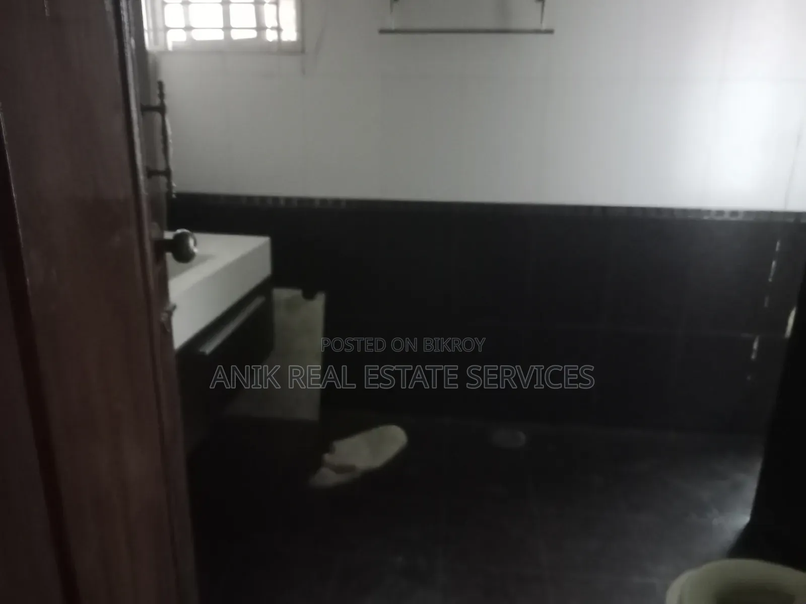 3-bedroom Apartment in Anik Real Estate, Gulshan for rent