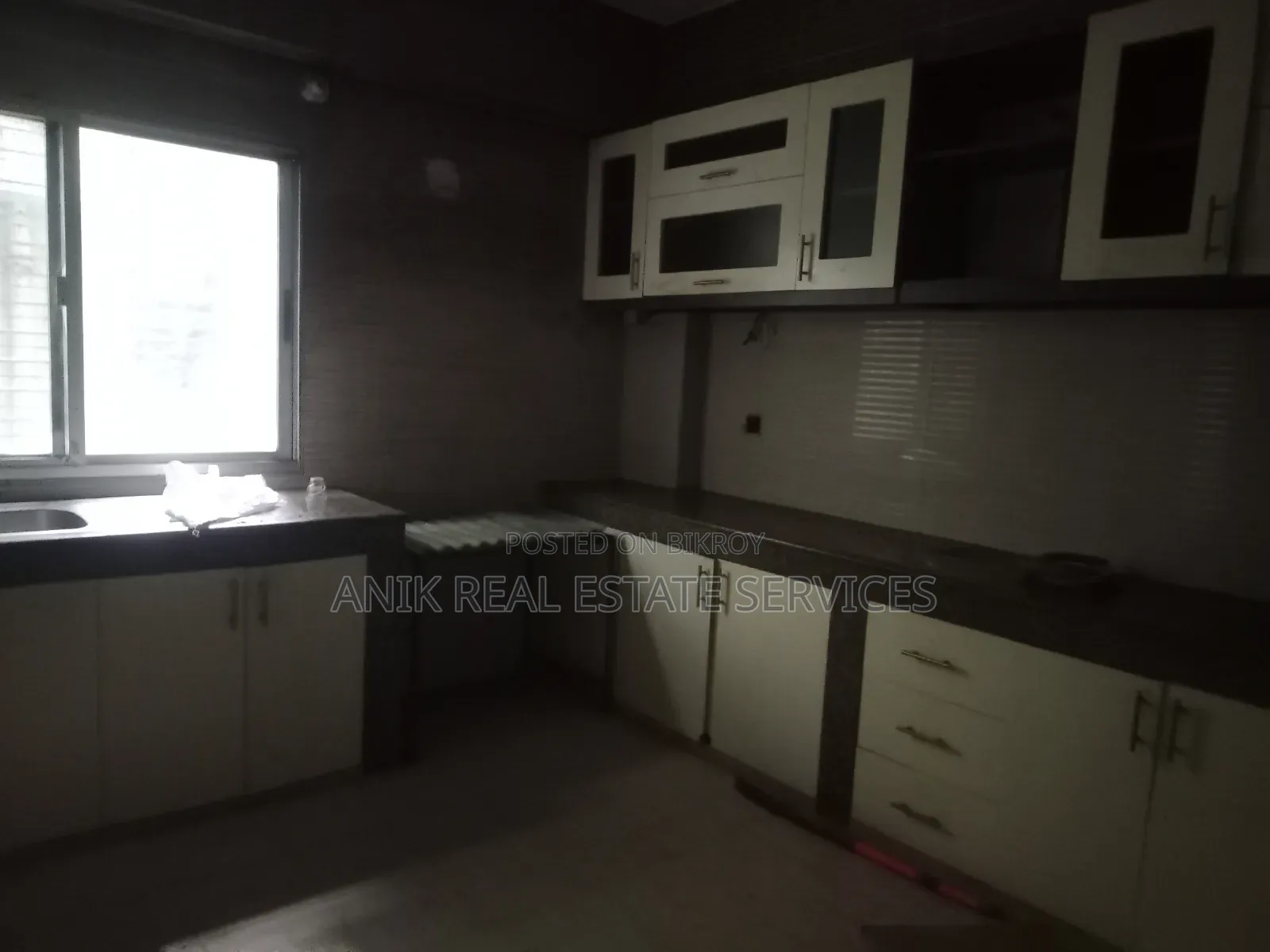 3-bedroom Apartment in Anik Real Estate, Gulshan for rent