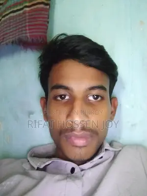 শপিংমলে স্টাফ লাগবে।