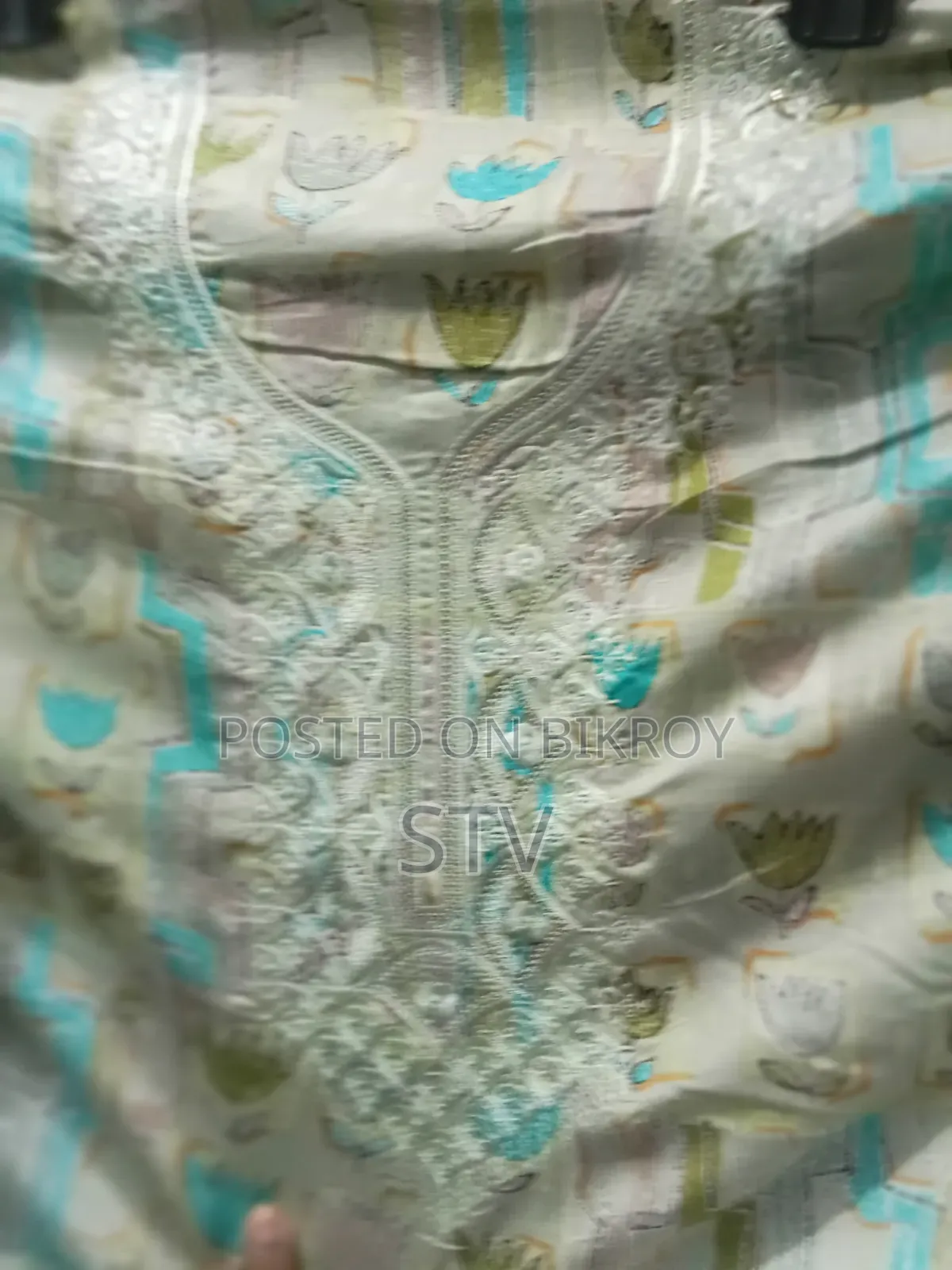 High-Quality Cotton Three-Piece with Light Embroidery