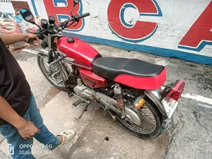 মোটরসাইকেল ২০০৯ লাল