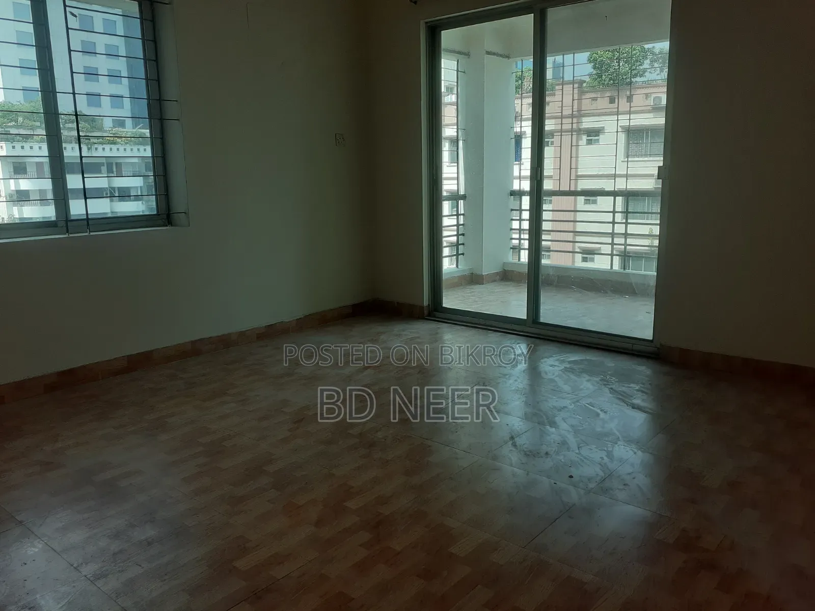 4-bedroom Apartment in Gulshan for Rent