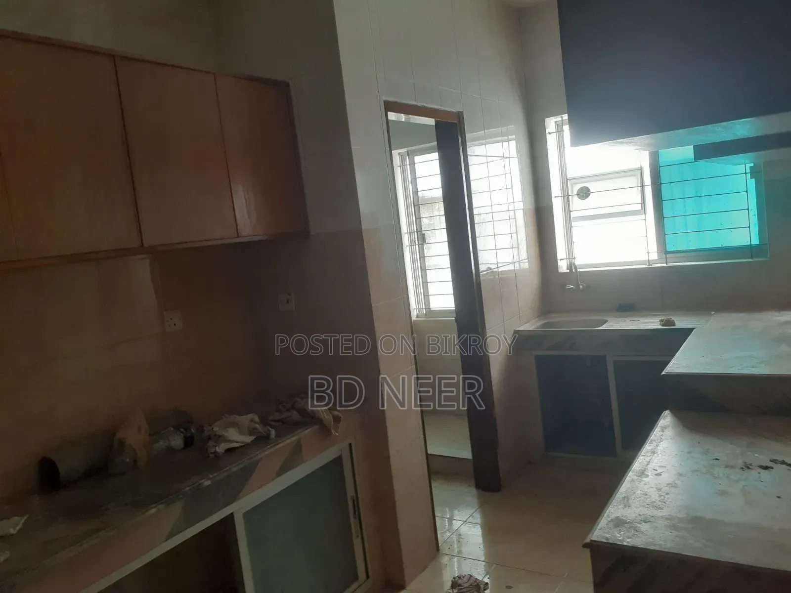 4-bedroom Apartment in Gulshan for Rent