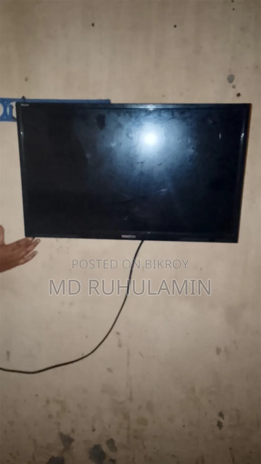 টিভি টা অনেক ভালো। টাকা জন্য বিক্রি করবো