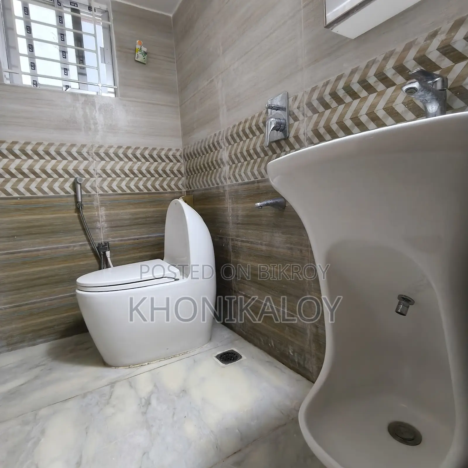 Furnished 3bdrm Apartment in Richmond Shaheens, Basundhara for Rent