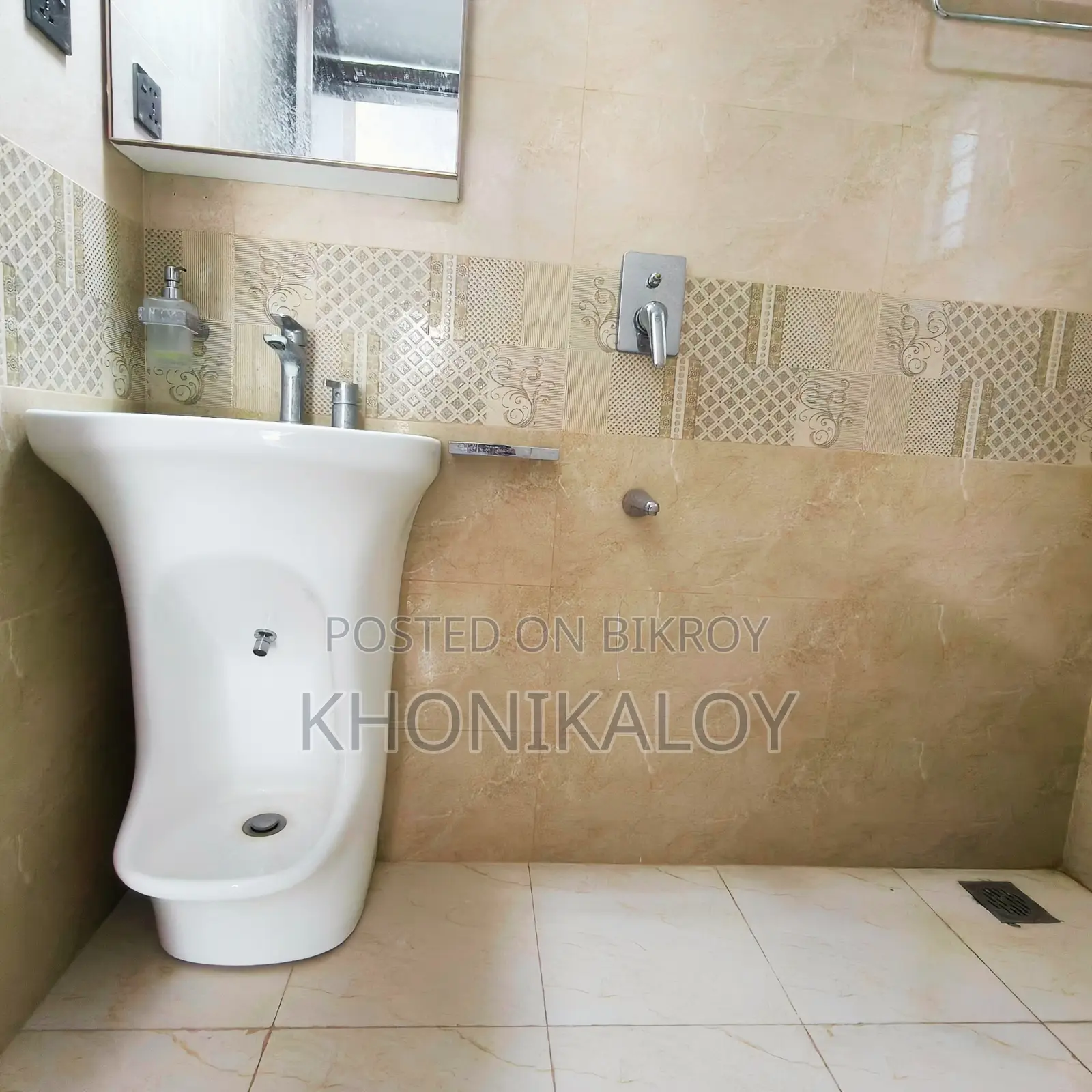 Furnished 3bdrm Apartment in Richmond Shaheens, Basundhara for Rent