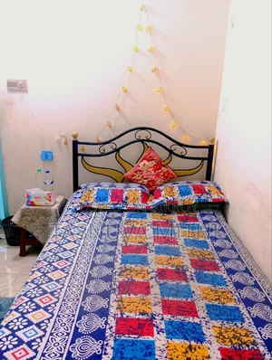 Semi Double Bed