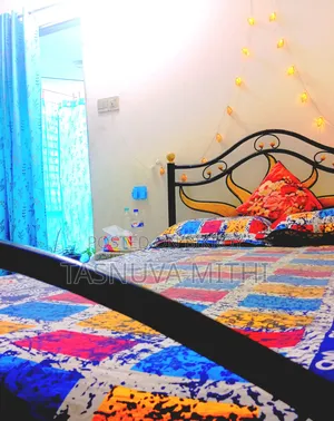 Semi Double Bed