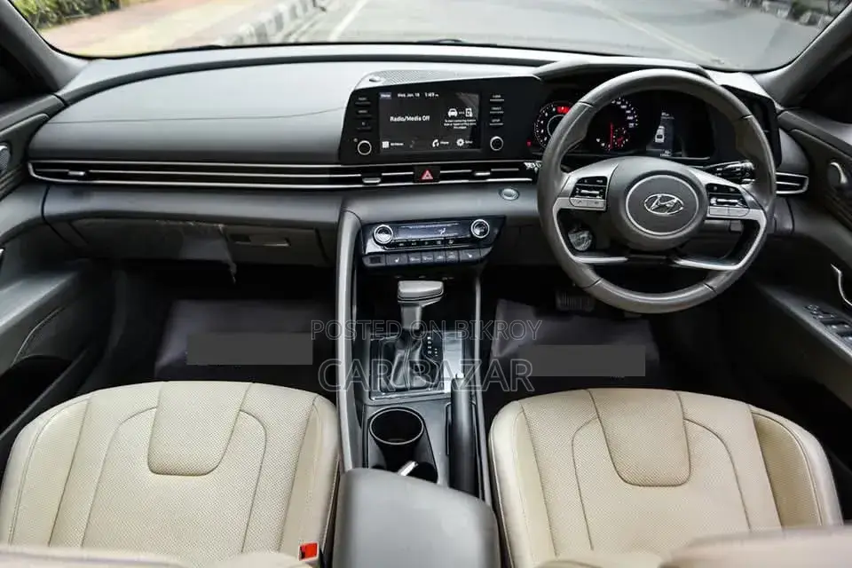 Hyundai Elantra Limited 2021 Gray