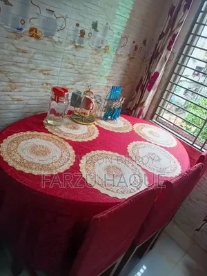 খাবার টেবিল