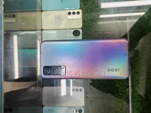 Vivo iQOO 128 GB