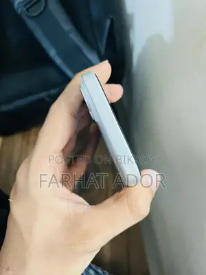 Apple iPhone 16 128 GB White