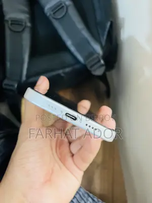 Apple iPhone 16 128 GB White