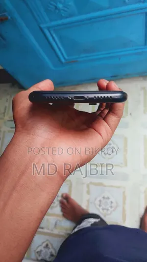 Apple iPhone XR 64 GB Black