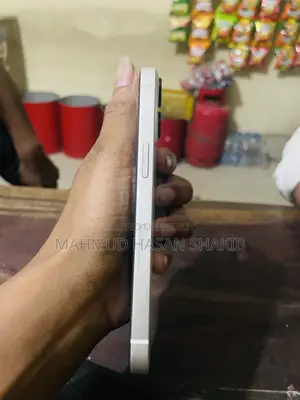 Apple iPhone 13 128 GB White