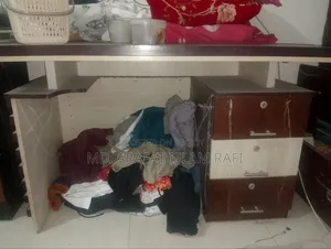 অফিস টেবিল ২ টি