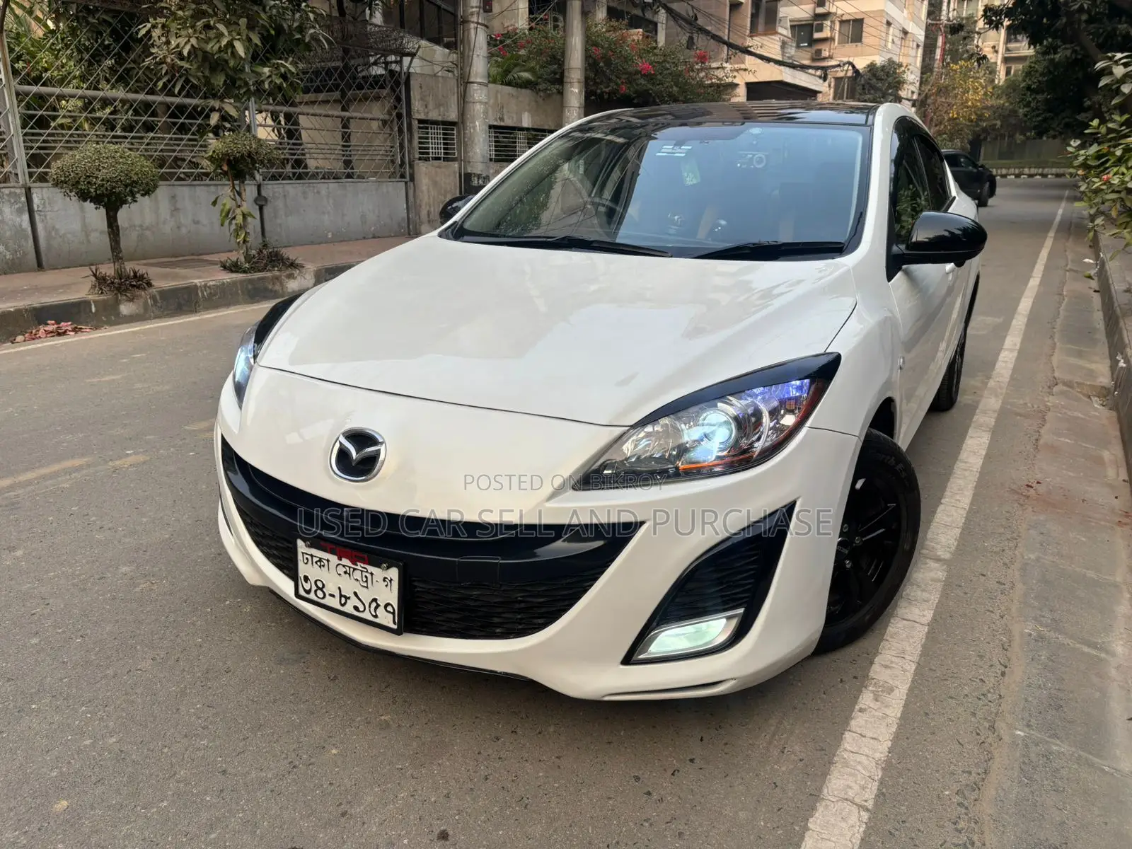 Mazda Axela 2011 White
