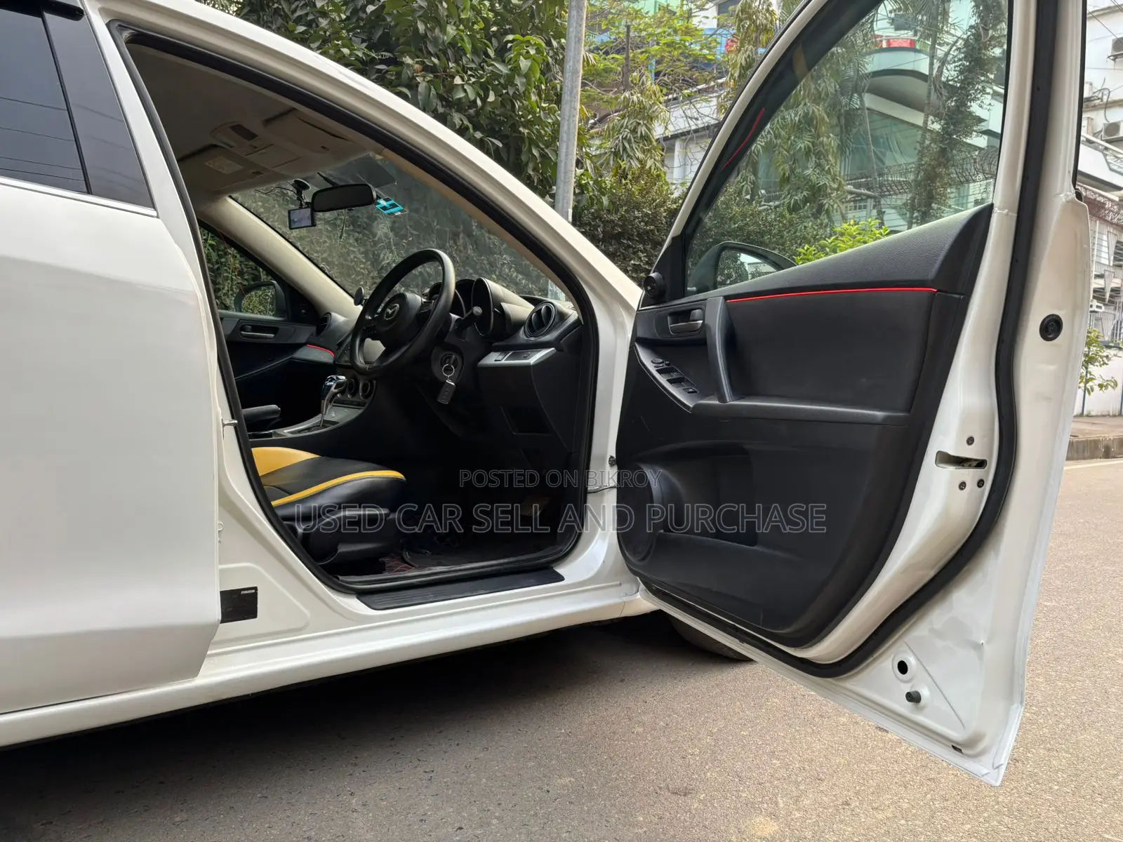 Mazda Axela 2011 White