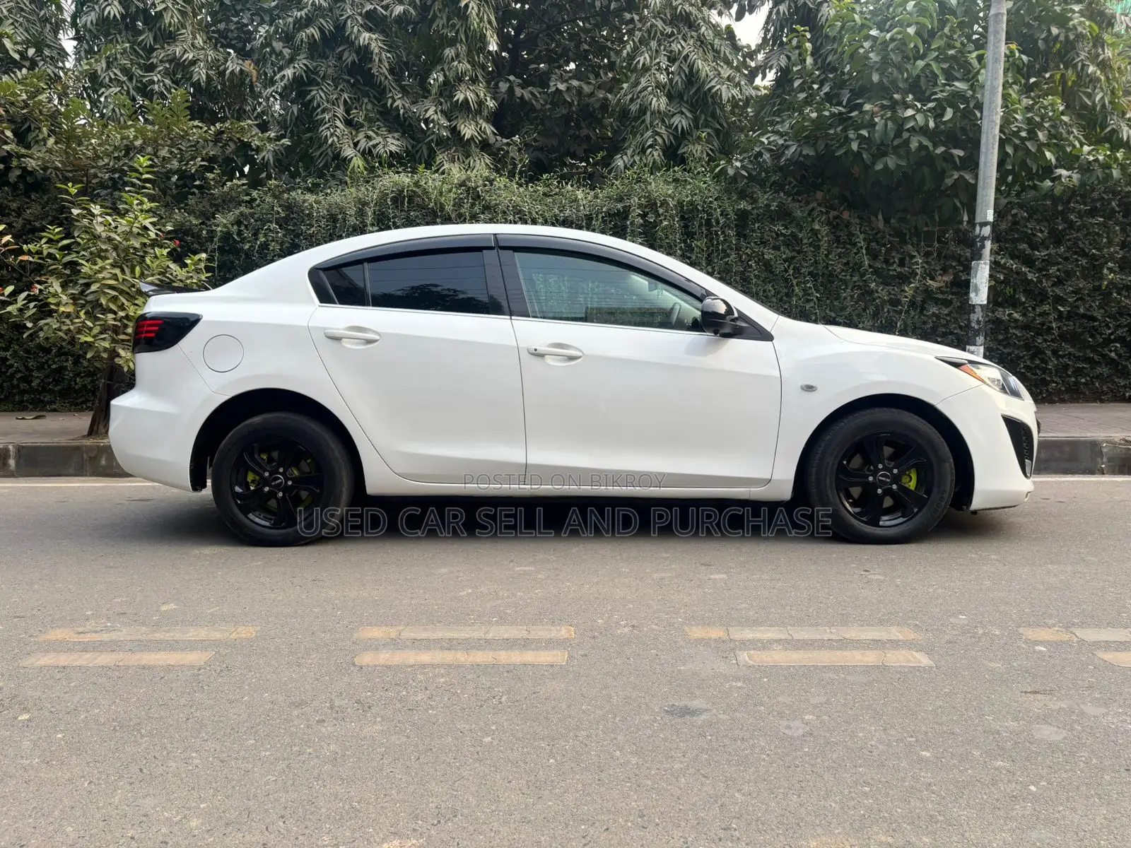 Mazda Axela 2011 White