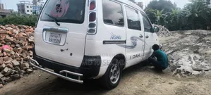 Toyota Voxy 2004 White