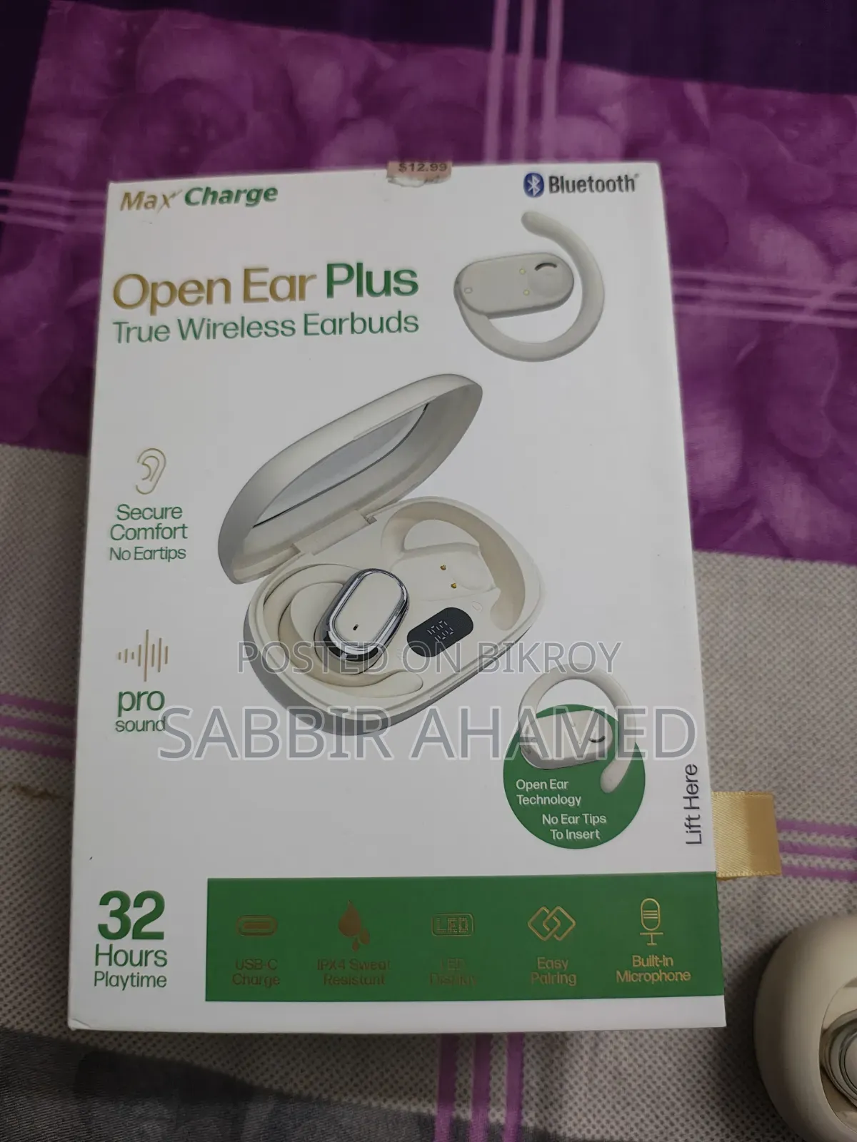 Headphone brought from America in 100/100 condition. Used for 10 days