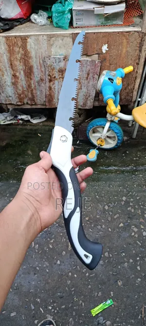 Hand Saw