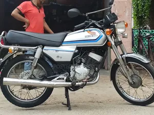 Honda 1988 Silver