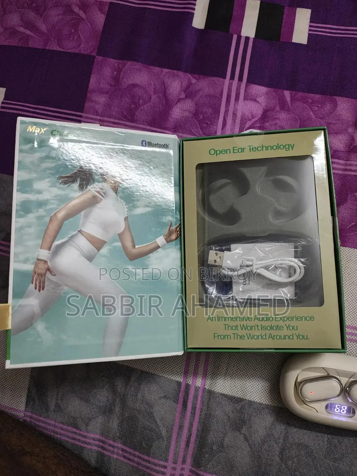Headphone brought from America in 100/100 condition. Used for 10 days